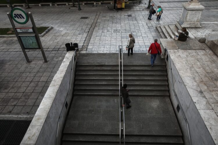 Με 24ωρη απεργία συμμετέχουν στην Εργατική Πρωτομαγιά οι εργαζόμενοι στα Μέσα Σταθερής Τροχιάς (φωτ.: EUROKINISSI/Γιάννης Παναγόπουλος)