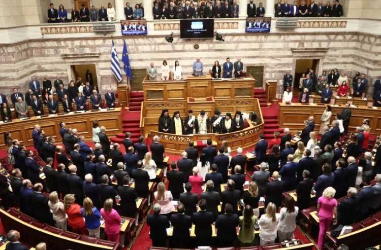 Την ορκωμοσία της νέας Βουλής τέλεσε ο Αρχιεπίσκοπος Ιερώνυμος (φωτ.: Αρχιεπισκοπή Αθηνών/Χρήστος Μπόνης)