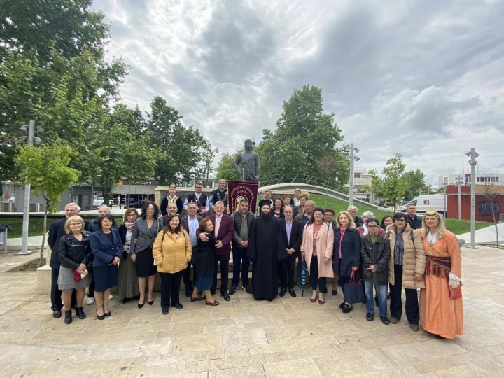 Στελέχη του δήμου Θέρμης, πλήθος κόσμου και φίλοι του σωματείου «Παναγία Σουμελά Θέρμης» παραβρέθηκαν στις εκδηλώσεις μνήμης για την 104η επέτειο της Γενοκτονίας των Ελλήνων του Πόντου (φωτ.: Facebook /Δήμος Θέρμης)