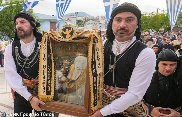 Από την υποδοχή της εικόνας της Σουμελά στη Χαλκίδα (φωτ.: Γραφείο Τύπου Μητρόπολης Βεροίας, Ναούσης, Καμπανίας)