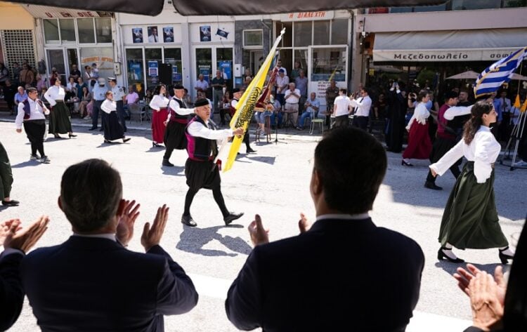 Μέλη της Αδελφότητας Μικρασιατών Σιδηροκάστρου και περιχώρων «Ο Άγιος Παντελεήμονας» μετείχαν στην παρέλαση (φωτ.: Περιφέρεια Κεντρικής Μακεδονίας)