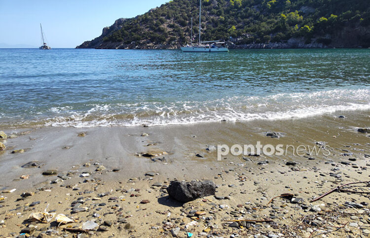 Τελευταίες ευκαιρίες για μια βουτιά στη θάλασσα λόγω της καλοκαιρίας (φωτ.: Χριστίνα Κωνσταντάκη)