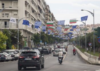 Η οδός Αγγελάκη στο κέντρο της Θεσσαλονίκης και στο πλάι της ΔΕΘ θα πρέπει να αδειάσει μέχρι την Παρασκευή (φωτ.: ΜΟΤΙΟΝΤΕΑΜ / Βασίλης Βερβερίδης)