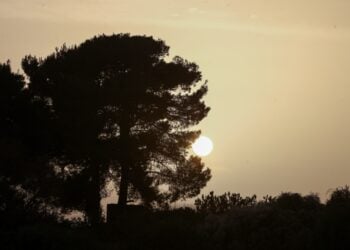 Αφρικανική σκόνη στον ορίζοντα (φωτ.: EUROKINISSI/Θανάσης Δημόπουλος)