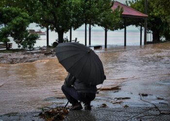 Χαρακτηριστικό στιγμιότυπο από την κακοκαιρία «Elias» στην περιοχή του Βόλου (φωτ.: EUROKINISSI/Βασίλης Οικονόμου)