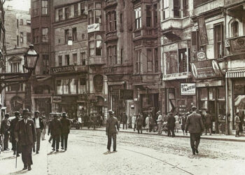 Κωνσταντινούπολη, 1942 (φωτ.: facebook / Tarihi İstanbul Fotoğrafları Arşivi)