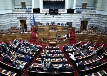 Στιγμιότυπο από συνεδρίαση της Ολομέλειας (φωτ.: EUROKINISSI/Σωτήρης Δημητρόπουλος)