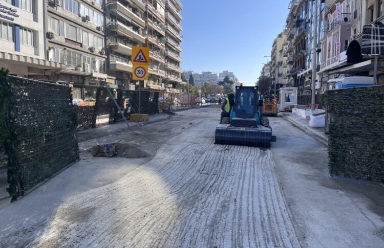 Εργασίες ασφαλτόστρωσης στην οδό Εγνατία (φωτ.: Γιώργος Κουρκουρίκης)