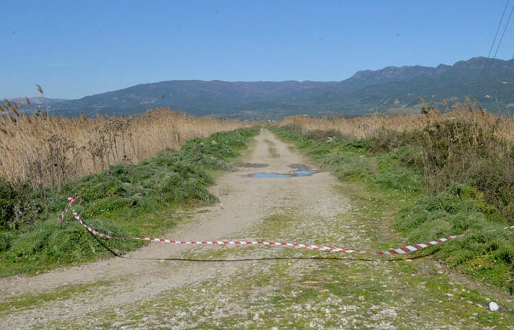 Το σημείο όπου βρέθηκε η σορός του Μπάμπη Κούτσικου, μια βαλτώδης περιοχή ανατολικά της λιμνοθάλασσας του Μεσολογγίου (φωτ.: ΑΠΕ-ΜΠΕ / Νίκη Μπερερή)