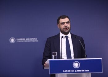 Ο κυβερνητικός εκπρόσωπος Παύλος Μαρινάκης ανακοινώνει τις αλλαγές στη σύνθεση της κυβέρνησης (φωτ.: EUROKINISSI/Κώστας Τζούμας)