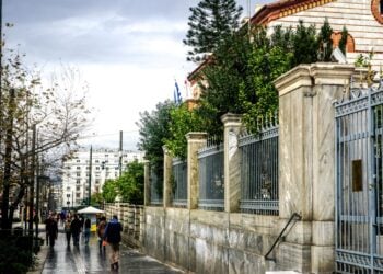 Κατά τόπους θα σημειωθούν βροχές (φωτ.: EUROKINISSI/Γιώργος Κονταρίνης)