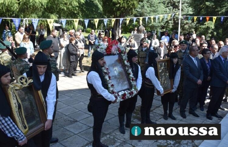 Στιγμιότυπο από τον πανηγυρίζοντα Άγιο Γεώργιο Περιστερεώτα στο Ροδοχώρι Νάουσας (φωτ.: inaoussa.gr)