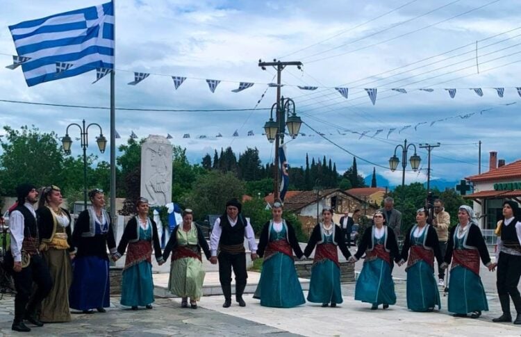 (Φωτ.: facebook/Ποντιακός Πολιτιστικός Σύλλογος Ποντοηράκλειας «Διγενής Ακρίτας»)