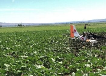 Τα συντρίμμια του στρατιωτικού αεροσκάφους (φωτ.: turkishminute.com)