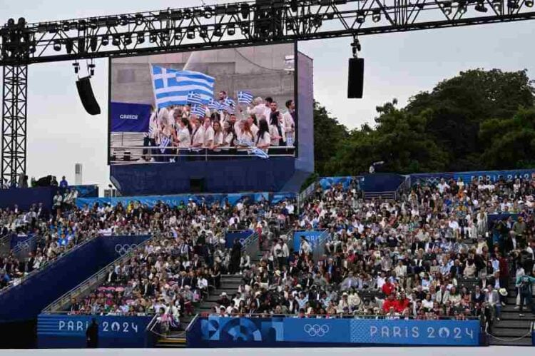 Η ελληνική αποστολή σε γιγαντοθόνη (φωτ.: Αντώνης Νικολόπουλος / EUROKINISSI)