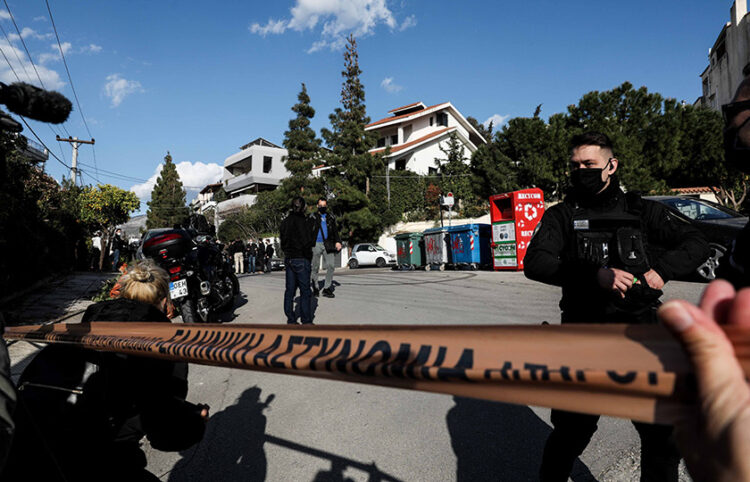 Το σημείο όπου δολοφονήθηκε ο Γ. Καραϊβάζ στις 9/4/2021 (φωτ.: EUROKINISSI / Γιάννης Παναγόπουλος)