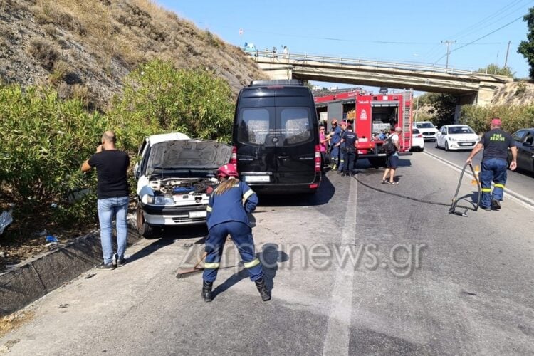 Το σημείο του τραγικού τροχαίου με τρεις νεκρούς στον ΒΟΑΚ (φωτ.: zarpanews.gr)