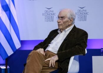 Ο Χρήστος Γιανναράς στο Φόρουμ των Δελφών (φωτ. αρχείου: EUROKINISSI/Τάκης Σαγιάς)