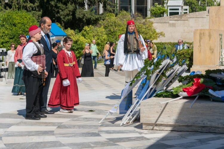 (Φωτ.: facebook.com/ ΟΠΣΕ Ομοσπονδία Προσφυγικών Σωματείων Ελλάδας)