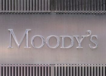 Το λογότυπο της Moody's στα γραφεία της Νέας Υόρκης (φωτ.: EPA/Andrew Gombert)