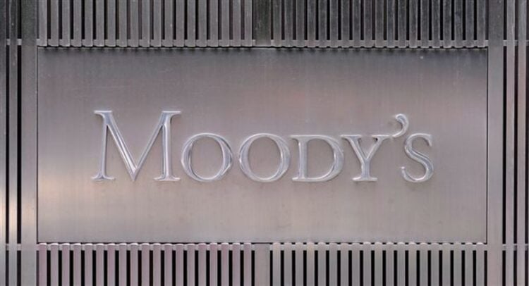 Το λογότυπο της Moody's στα γραφεία της Νέας Υόρκης (φωτ.: EPA/Andrew Gombert)