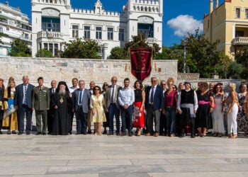 Μετά την κατάθεση στεφάνων (φωτ.: Δήμος Καβάλας)