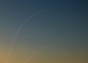 Το ισραηλινό σύστημα αεράμυνας Iron Dome (φωτ.: EPA/ATEF SAFADI)