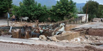 Εικόνα από τις καταστροφές που προξένησε η κακοκαιρία «Κασσάνδρα στην Αιτωλοακαρνανία (φωτ.: EUROKINISSI / Σπύρος Μπενέκος)