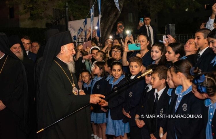 Ο Οικουμενικός Πατριάρχης έγινε δεκτός με ενθουσιασμό από τη νεότερη γενιά των Ιμβρίων της Αυστραλίας (φωτ.: Αρχιεπισκοπή Αυστραλίας/Μαριάνθη Καραδούκα)