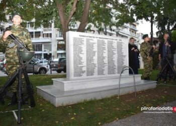 Το μνημείο των αγωνιστών του Μακεδονικού Αγώνα στη Βέροια (φωτ.: pliroforiodotis.gr)