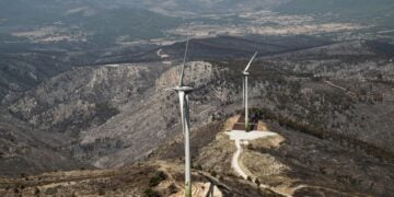 Ανεμογεννήτριες στο βουνό Κιθαιρώνας, στη Βοιωτία (φωτ. αρχείου: Μιχάλης Καραγιάννης)