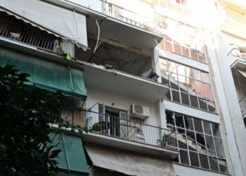 Το διαμέρισμα στους Αμπελόκηπους λίγο μετά τη φονική έκρηξη (φωτ.: EUROKINISSI/Κώστας Τζούμας)