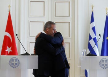 Χακάν Φιντάν και Γιώργος Γεραπετρίτης κατά την πρόσφατη συνάντησή τους στην Αθήνα 
(φωτ.: EUROKINISSI / Σωτήρης Δημητρόπουλος)