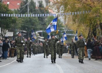 Στιγμιότυπο από την παρέλαση (φωτ.: Γραφείο Τύπου Υπουργείου Εθνικής Άμυνας)