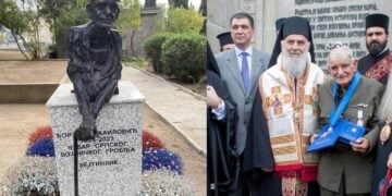 Αριστερά το άγαλμα του Γιώργου Μιχαΐλοβιτς και δεξιά ο εμβληματικός φύλακας με τον Πατριάρχη Σερβίας Ειρηναίο, κατά την απονομή του μεταλλίου του Αγίου Σάββα της Σερβικής Εκκλησίας, το 2014 (φωτ.: ΑΠΕ-ΜΠΕ, ΜΟΤΙΟΝΤΕΑΜ/Φανή Τρυψάνη)