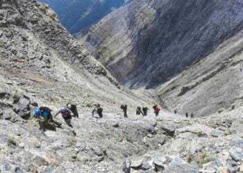 Μέλη της γεωγραφικής υπηρεσίας του στρατού στον Όλυμπο (φωτ. αρχείου: Γραφείο Τύπου Γενικού Επιτελείου Στρατού)