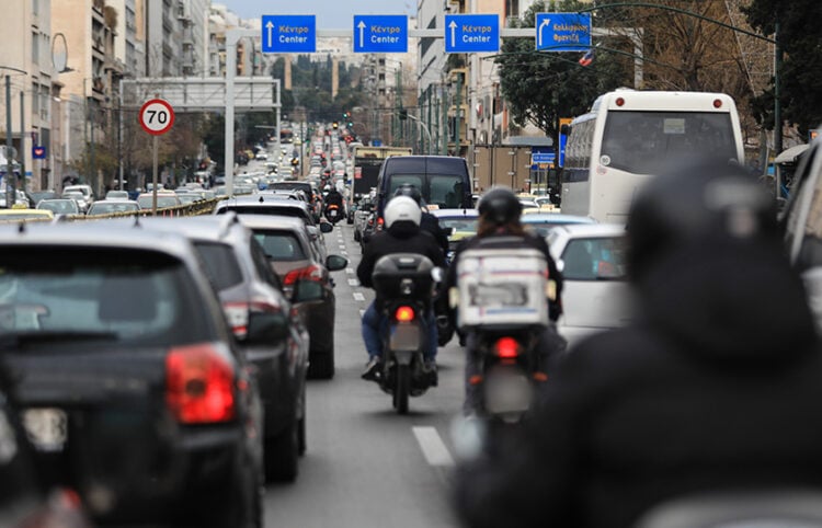 Κυκλοφοριακή συμφόρηση στη λεωφόρο Συγγρού (φωτ.: EUROKINISSI / Γιάννης Παναγόπουλος)