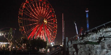 Ένα από τα παιχνίδια στο «Allou! Fun Park» (φωτ.: EUROKINISSI / Γιώργος Κονταρίνης)