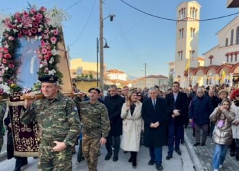 Στιγμιότυπο από τη λιτανεία της εικόνας του Αγίου Γεδεών (φωτ.: Μάξιμος Χαρακόπουλος)