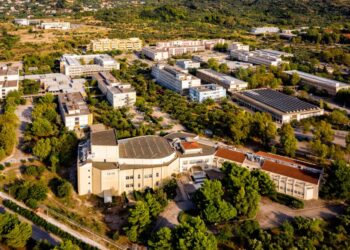 Αεροφωτογραφία του Πανεπιστημίου Πατρών (φωτ.: upatras.gr)