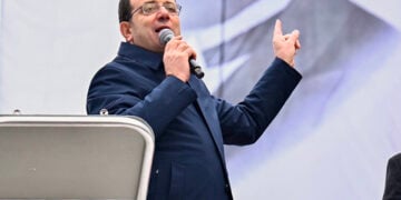 (Φωτ.: x.com/ekrem_imamoglu)