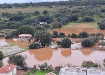 Πλημμύρες στην Κεφαλονιά από την έντονη βροχόπτωση (φωτ.: kefaloniapress.gr)