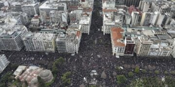 Συλλαλητήριο στη Θεσσαλονίκη με αφορμή τη δύο χρόνων από το σιδηροδρομικό δυστύχημα των Τεμπών. Παρασκευή 28 Φεβρουαρίου 2025.(φωτ.: MotionTeam)