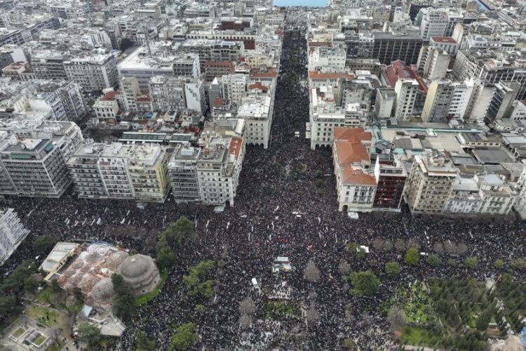 Συλλαλητήριο στη Θεσσαλονίκη με αφορμή τη δύο χρόνων από το σιδηροδρομικό δυστύχημα των Τεμπών. Παρασκευή 28 Φεβρουαρίου 2025.(φωτ.: MotionTeam)