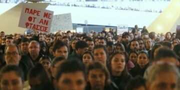 Χιλιάδες Κύπριοι συγκεντρώθηκαν στην πλατεία Ελευθερίας στη Λευκωσία (φωτ.: philenews.com)