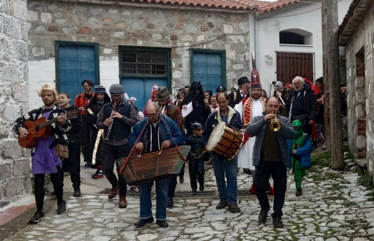 (Φωτ.: Καρναβαλικός Σύλλογος Αγιάσου «Ο Σάτυρος»)